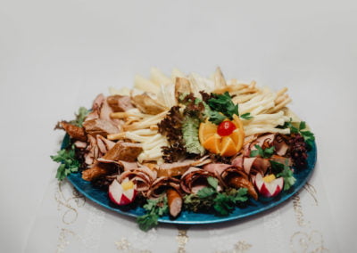 Catering na domówkę - talerz wędlin i serów
