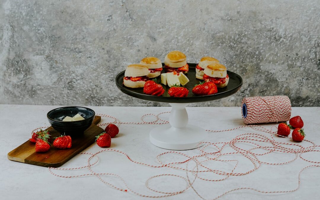 Catering na imprezę: Jak zorganizować udane przyjęcie?