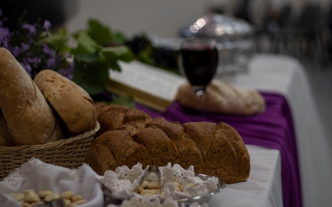 Koszt catering na komunie: co warto wiedzieć?