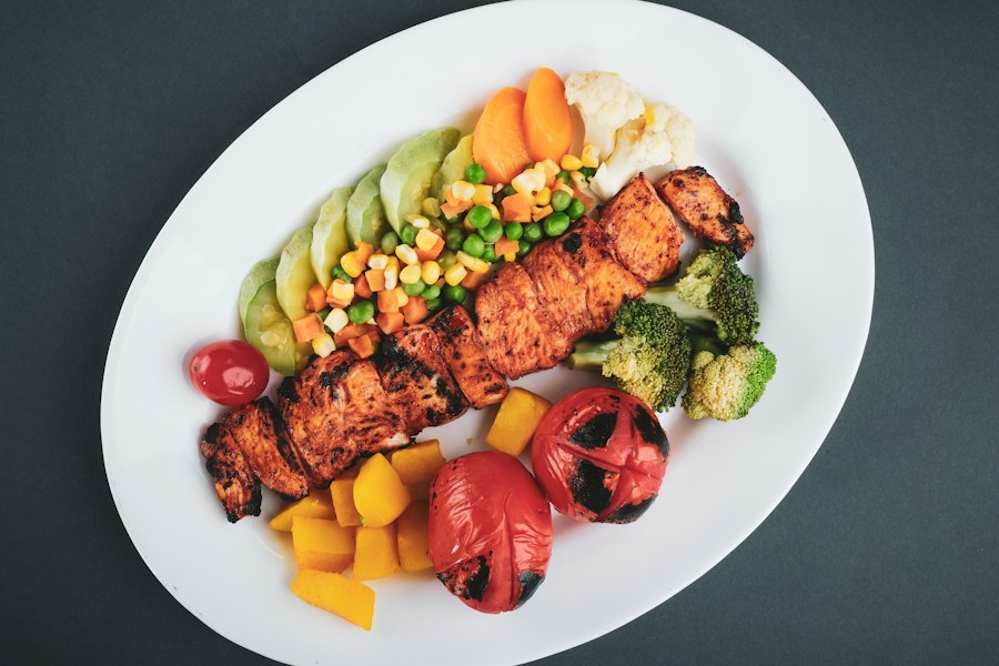 Photo customizable diet catering menu